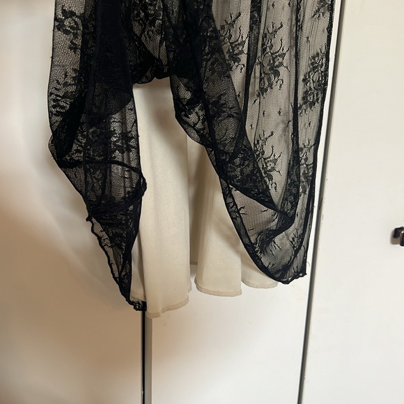 Cream dress with black lace overlay - Picture 3 of 7